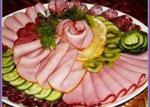 Мясная нарезка (пошагово) и ее украшение